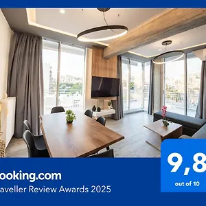 Daire Skia Luxury Living Above The Walls Selanik
